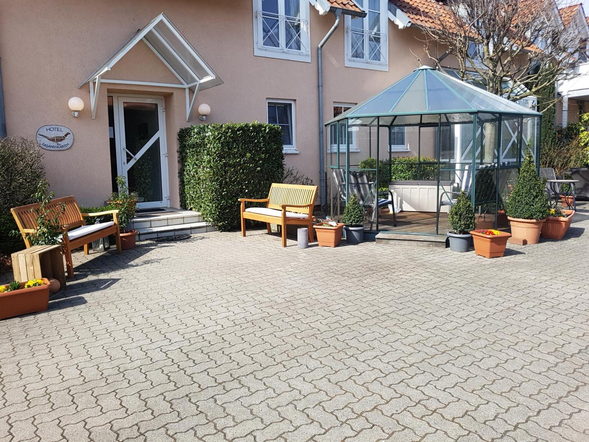 Hotel Fasanengarten Sarstedt Eksteriør billede