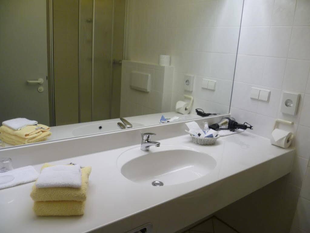 Hotel Fasanengarten Sarstedt Eksteriør billede